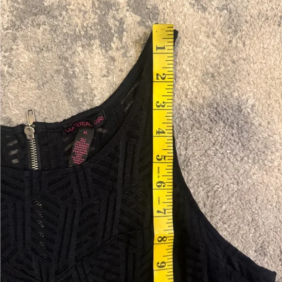 Material Girl Black Sleeveless Maxi Dress with Textured Bodice - Picture 8 of 10